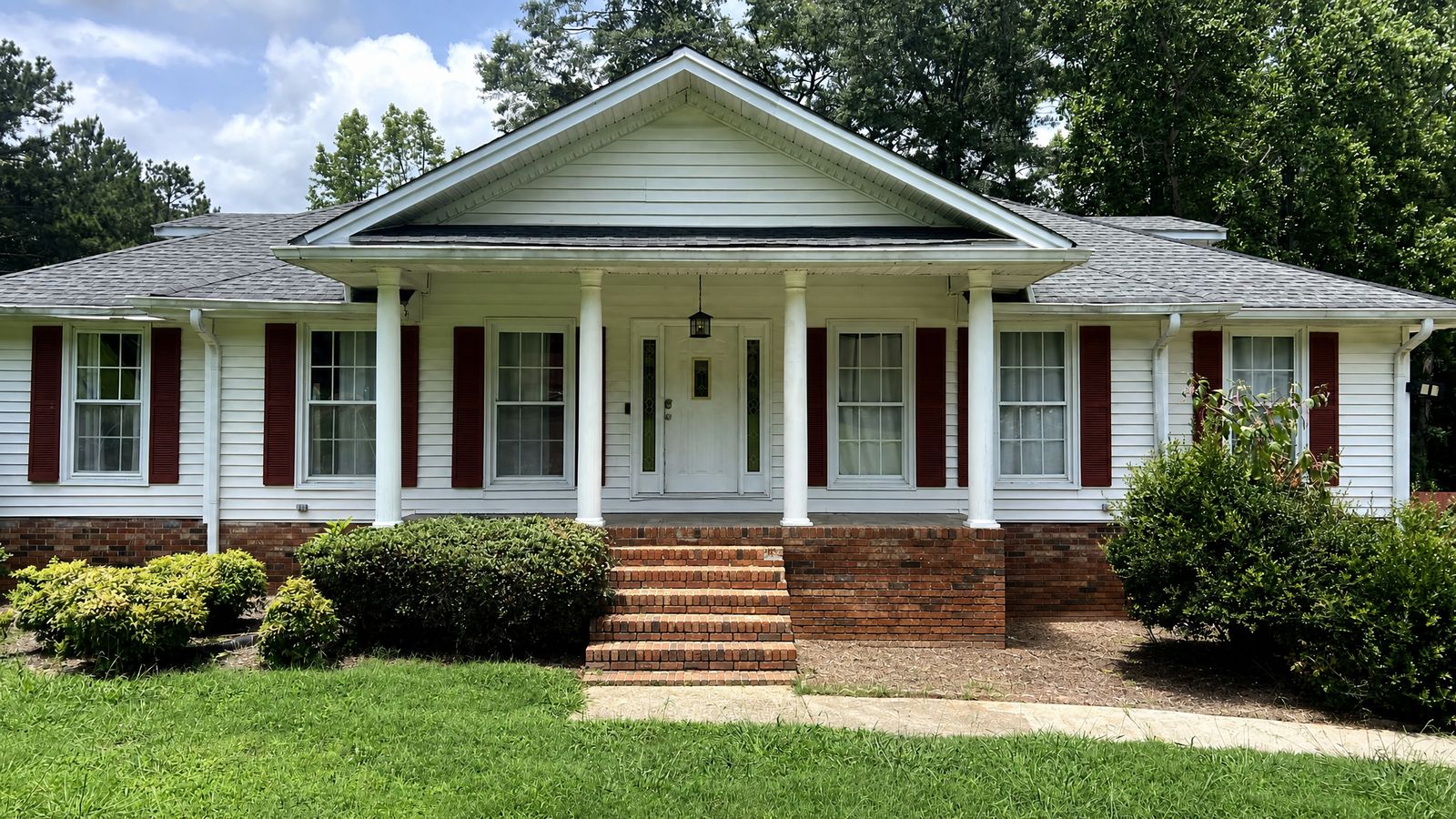 Una casa limpia y bien cuidada en el metro de Atlanta